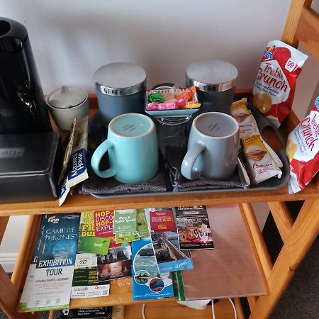 Bright And Cozy Room With Double Bed, Private Bathroom Not Ensuite, Breakfast To Go Dublin Buitenkant foto