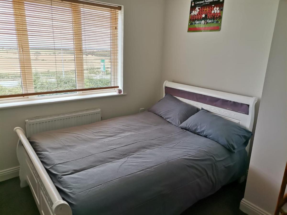 Bright And Cozy Room With Double Bed, Private Bathroom Not Ensuite, Breakfast To Go Dublin Buitenkant foto